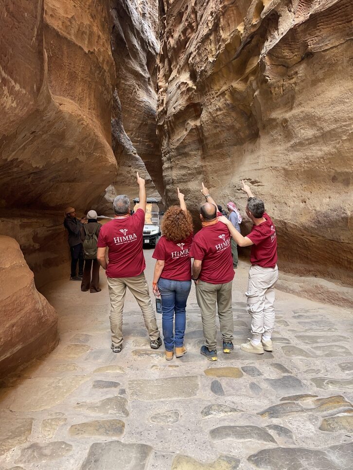 Aventura compartida grupo Himba Tours en Jordania