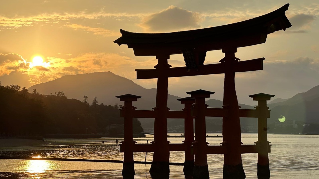 Grupo Himba en Torii Miyajima